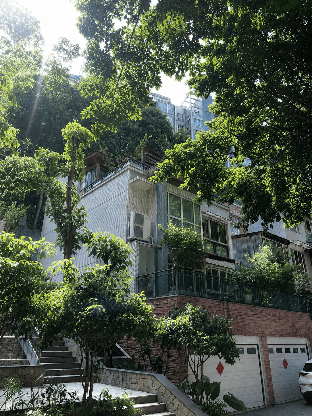 通辽岛居岁月从容升级：小小岛老别墅加装蒂升悦行款电梯